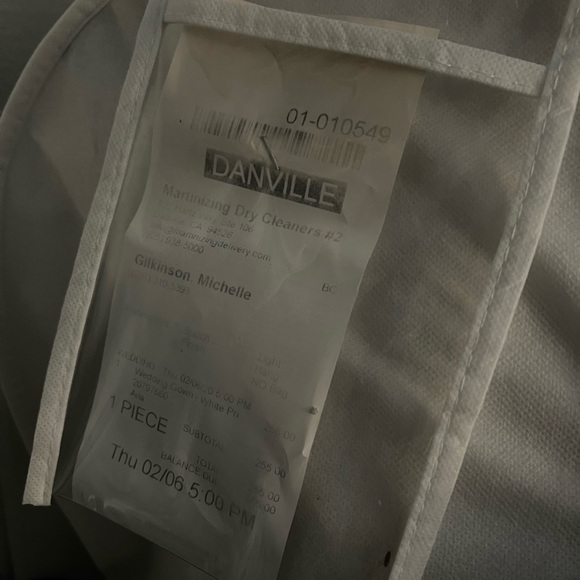 Lace wedding dress + veil - Picture 6 of 7